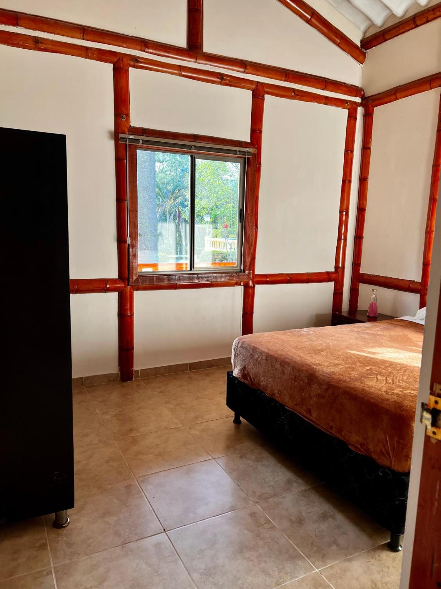 Hotel Casa Confort Santa Rosa de Cabal Buitenkant foto